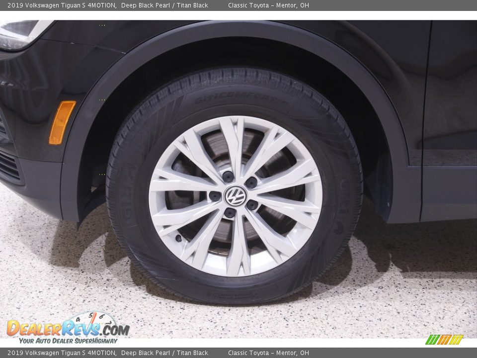2019 Volkswagen Tiguan S 4MOTION Deep Black Pearl / Titan Black Photo #19