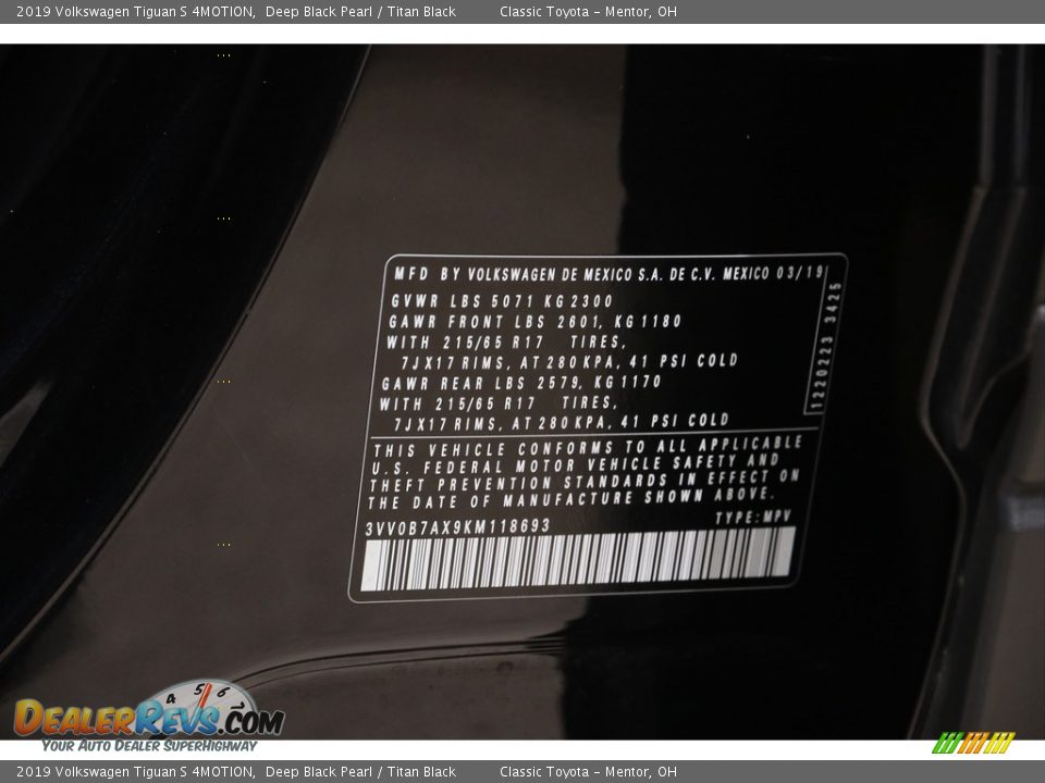 2019 Volkswagen Tiguan S 4MOTION Deep Black Pearl / Titan Black Photo #20