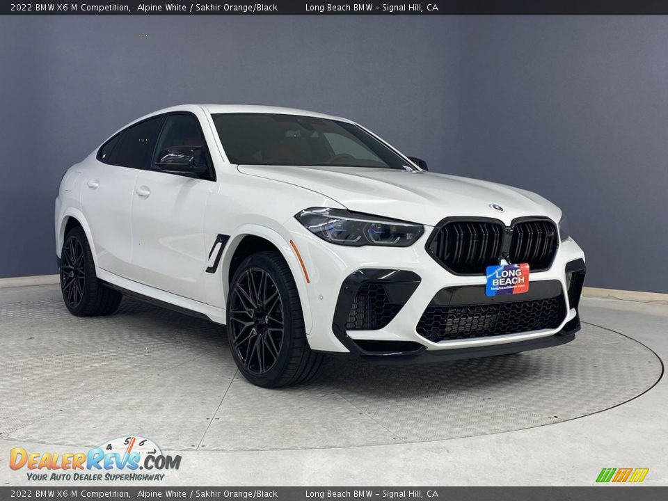 Front 3/4 View of 2022 BMW X6 M Competition Photo #27