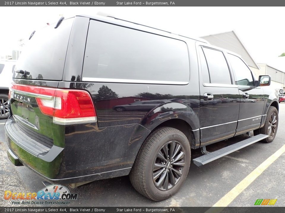 2017 Lincoln Navigator L Select 4x4 Black Velvet / Ebony Photo #3