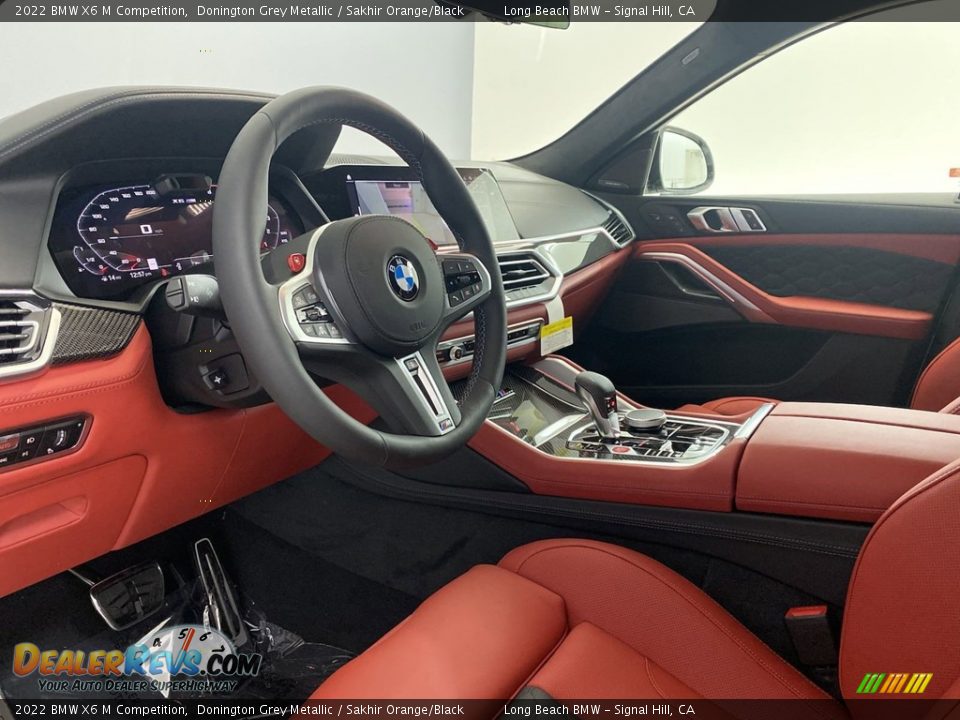 Front Seat of 2022 BMW X6 M Competition Photo #12