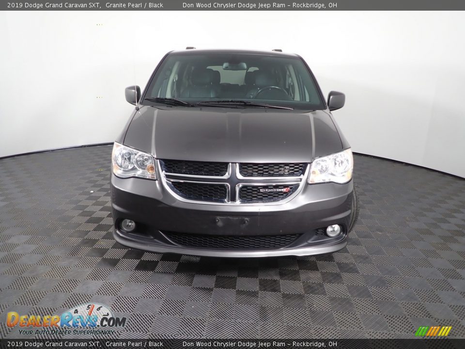 2019 Dodge Grand Caravan SXT Granite Pearl / Black Photo #4