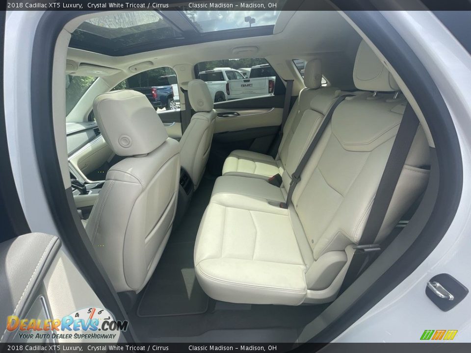 2018 Cadillac XT5 Luxury Crystal White Tricoat / Cirrus Photo #17