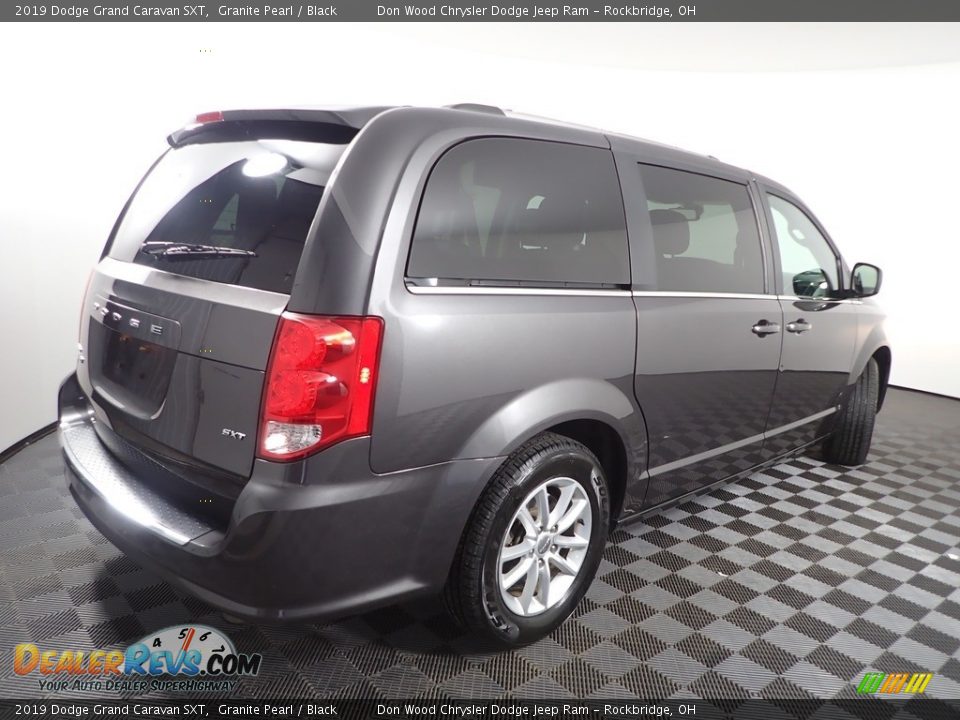 2019 Dodge Grand Caravan SXT Granite Pearl / Black Photo #10