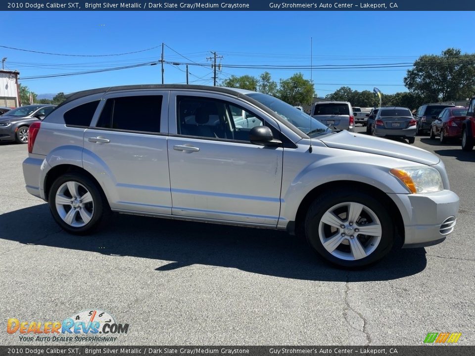 2010 Dodge Caliber SXT Bright Silver Metallic / Dark Slate Gray/Medium Graystone Photo #4