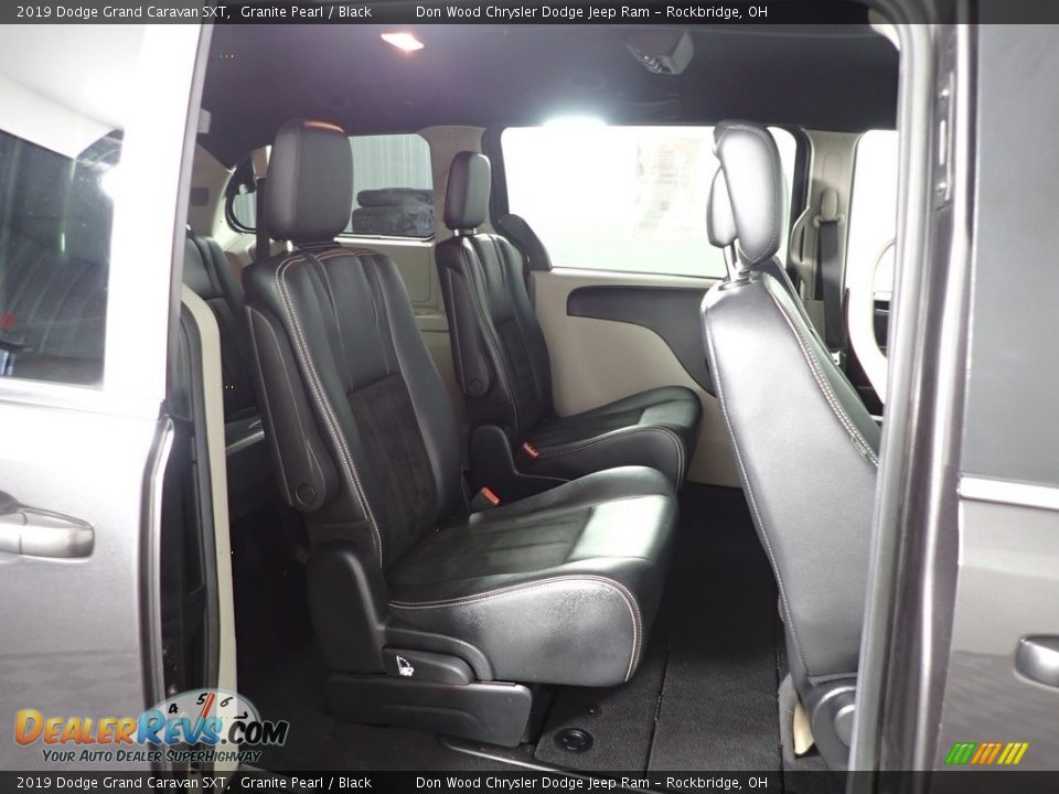 2019 Dodge Grand Caravan SXT Granite Pearl / Black Photo #30