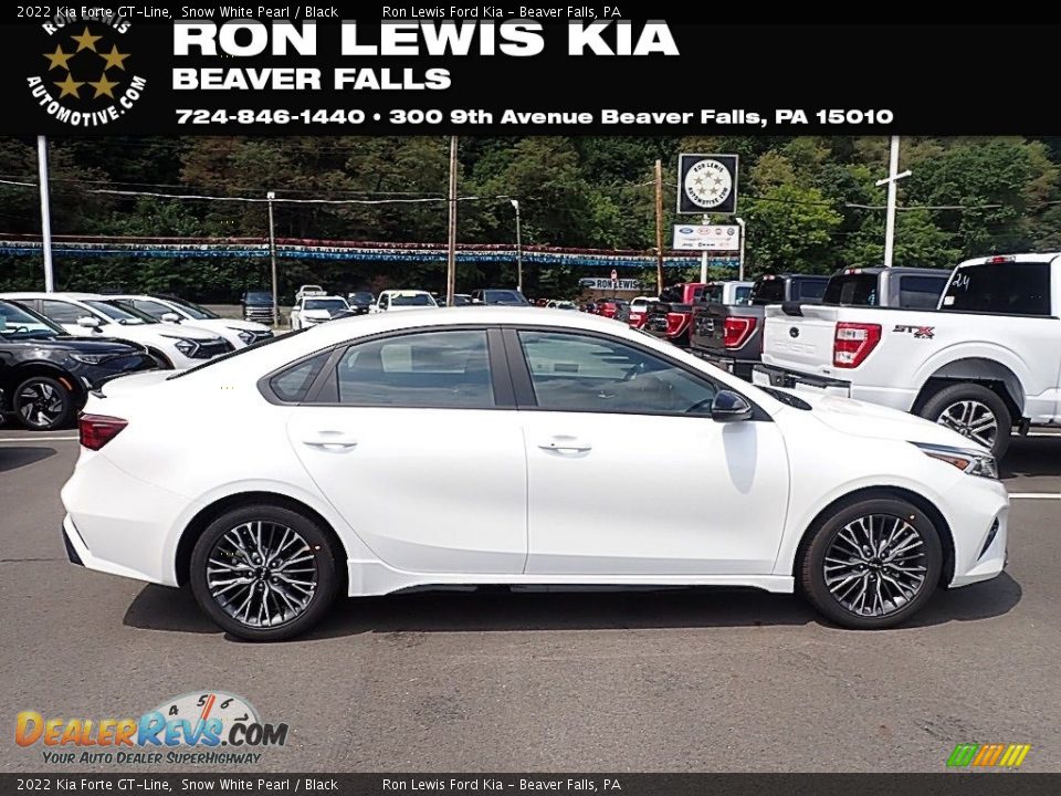 2022 Kia Forte GT-Line Snow White Pearl / Black Photo #1