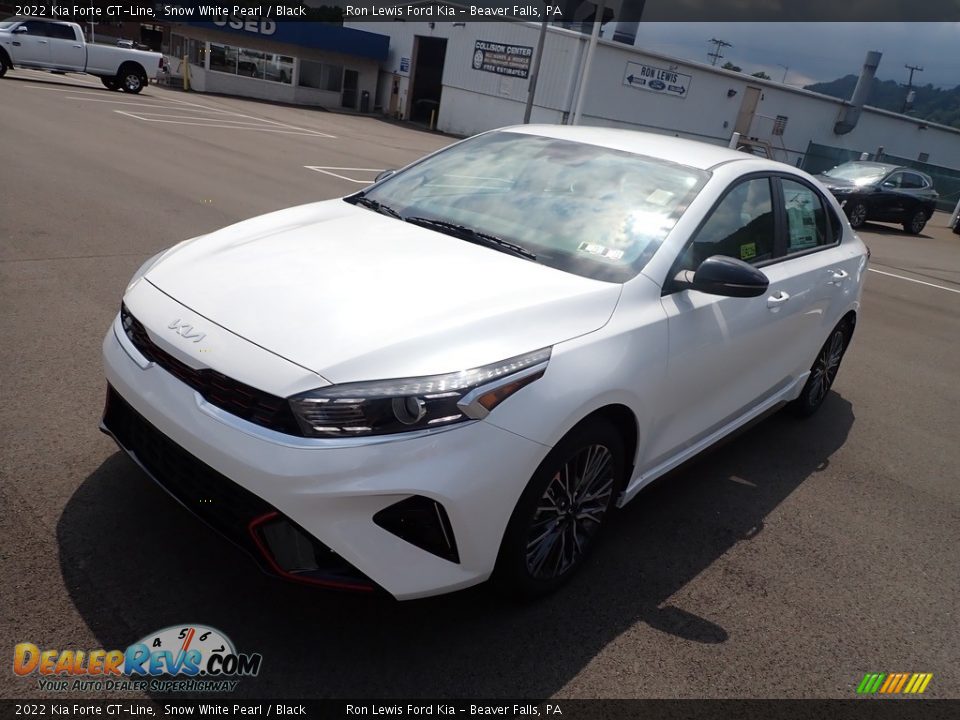 2022 Kia Forte GT-Line Snow White Pearl / Black Photo #4