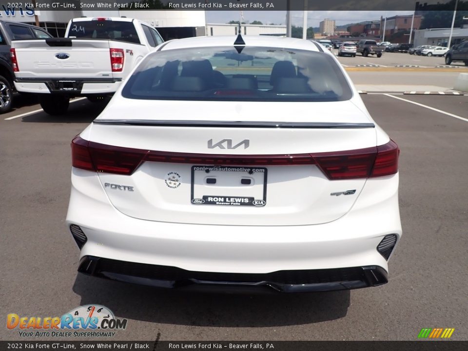 2022 Kia Forte GT-Line Snow White Pearl / Black Photo #7