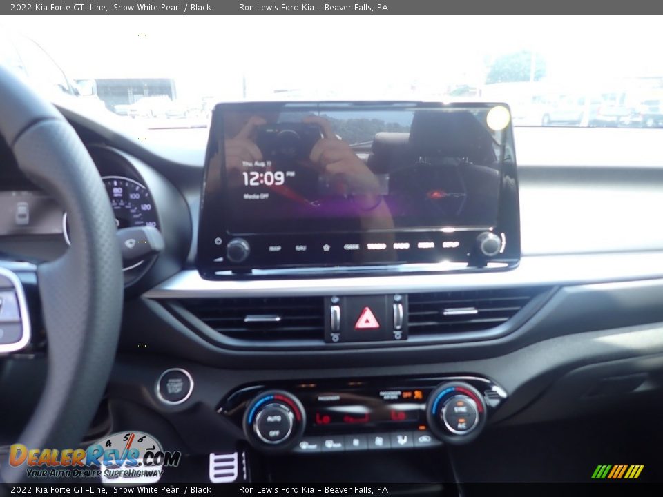 2022 Kia Forte GT-Line Snow White Pearl / Black Photo #17