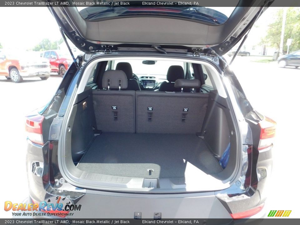 2023 Chevrolet TrailBlazer LT AWD Trunk Photo #9