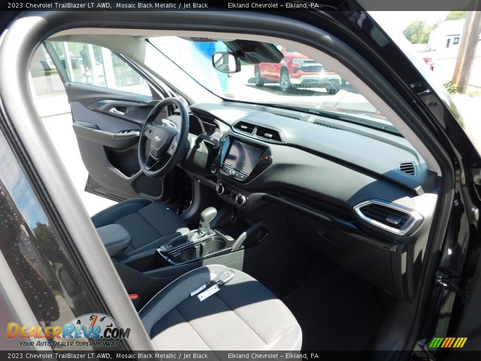 Jet Black Interior - 2023 Chevrolet TrailBlazer LT AWD Photo #16