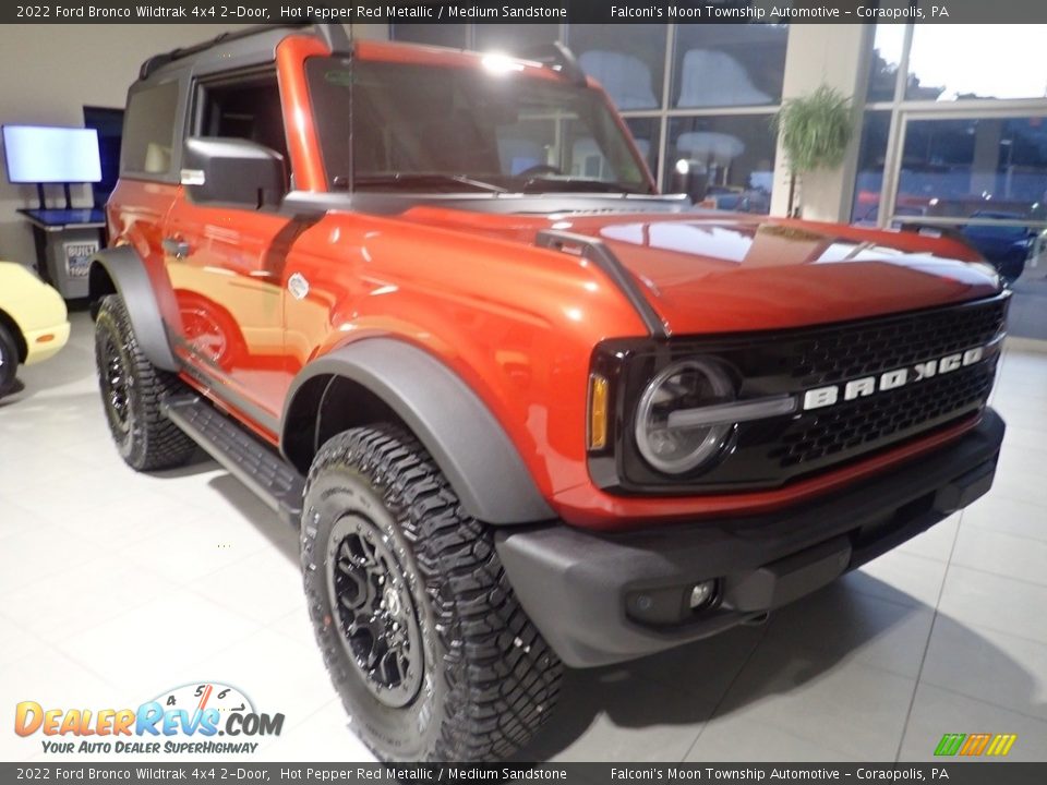 Hot Pepper Red Metallic 2022 Ford Bronco Wildtrak 4x4 2-Door Photo #9