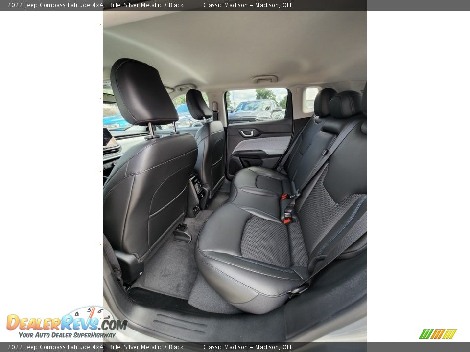 2022 Jeep Compass Latitude 4x4 Billet Silver Metallic / Black Photo #3