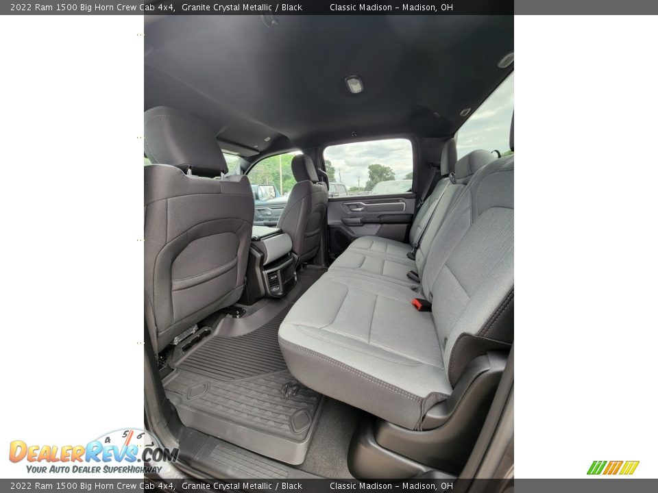 2022 Ram 1500 Big Horn Crew Cab 4x4 Granite Crystal Metallic / Black Photo #3