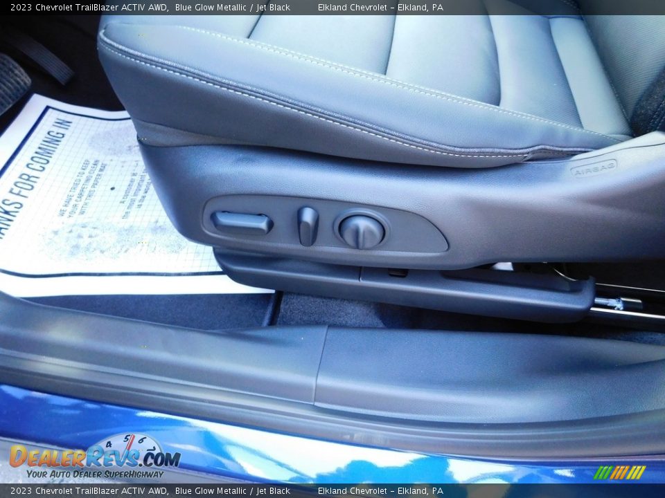 Front Seat of 2023 Chevrolet TrailBlazer ACTIV AWD Photo #15