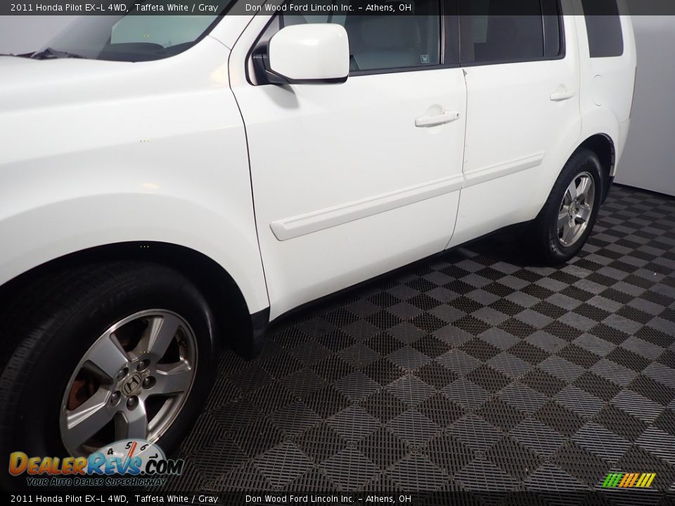 2011 Honda Pilot EX-L 4WD Taffeta White / Gray Photo #10