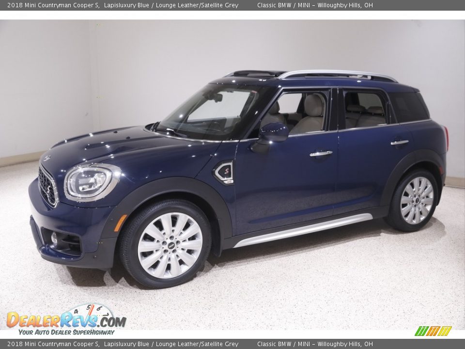 Front 3/4 View of 2018 Mini Countryman Cooper S Photo #3