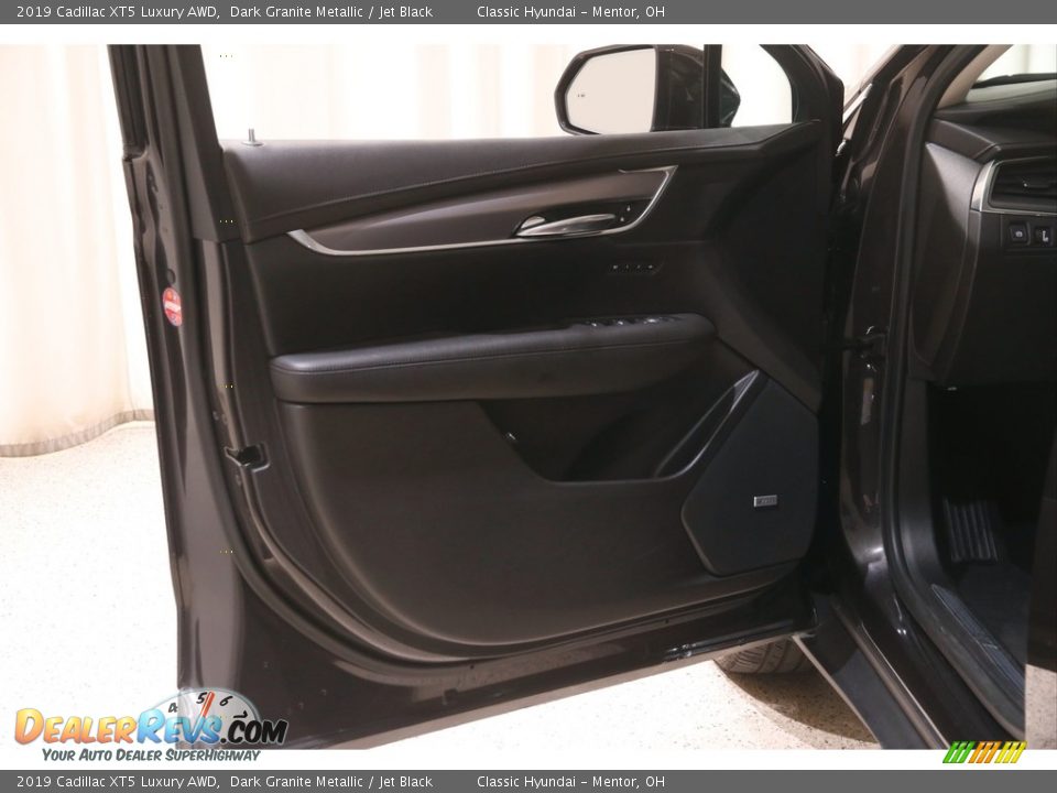2019 Cadillac XT5 Luxury AWD Dark Granite Metallic / Jet Black Photo #4