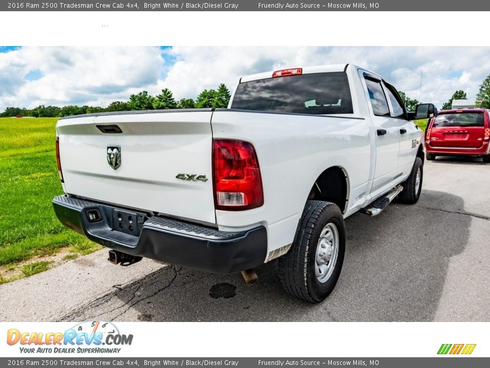 2016 Ram 2500 Tradesman Crew Cab 4x4 Bright White / Black/Diesel Gray Photo #4