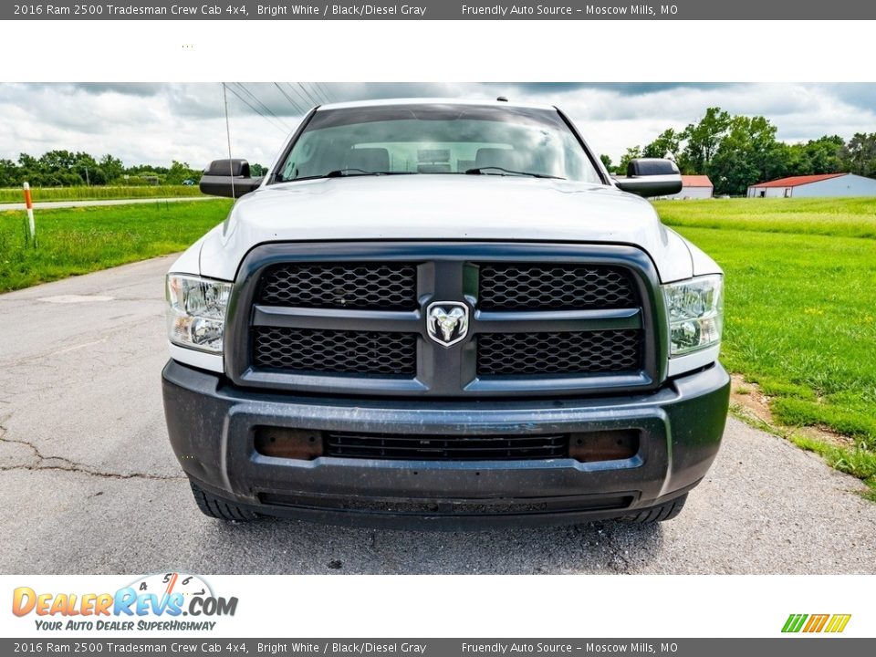 2016 Ram 2500 Tradesman Crew Cab 4x4 Bright White / Black/Diesel Gray Photo #9