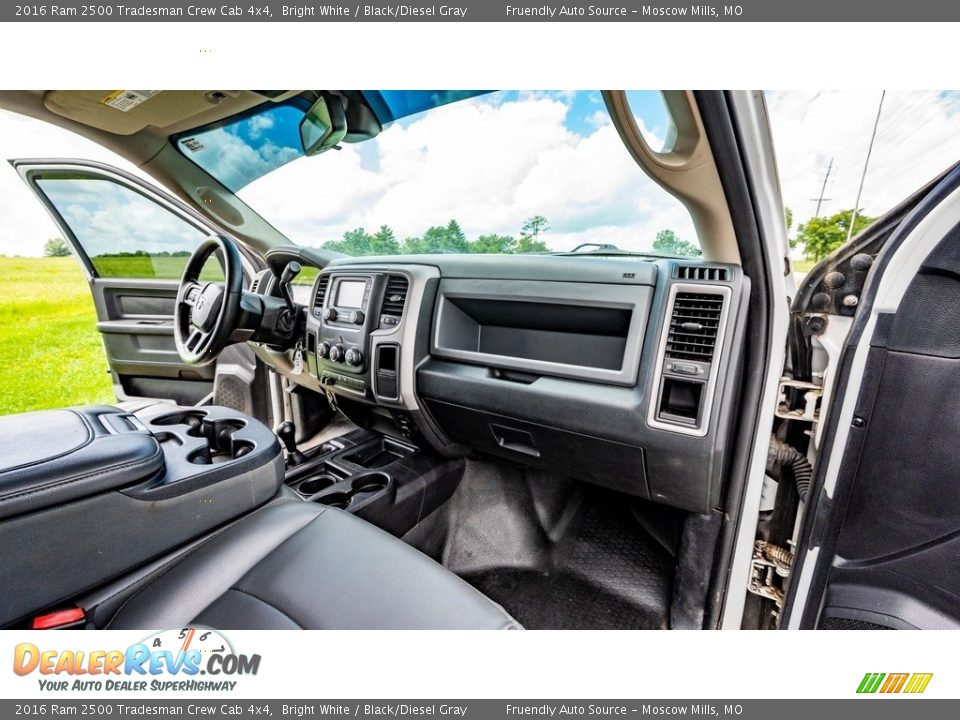 Dashboard of 2016 Ram 2500 Tradesman Crew Cab 4x4 Photo #23