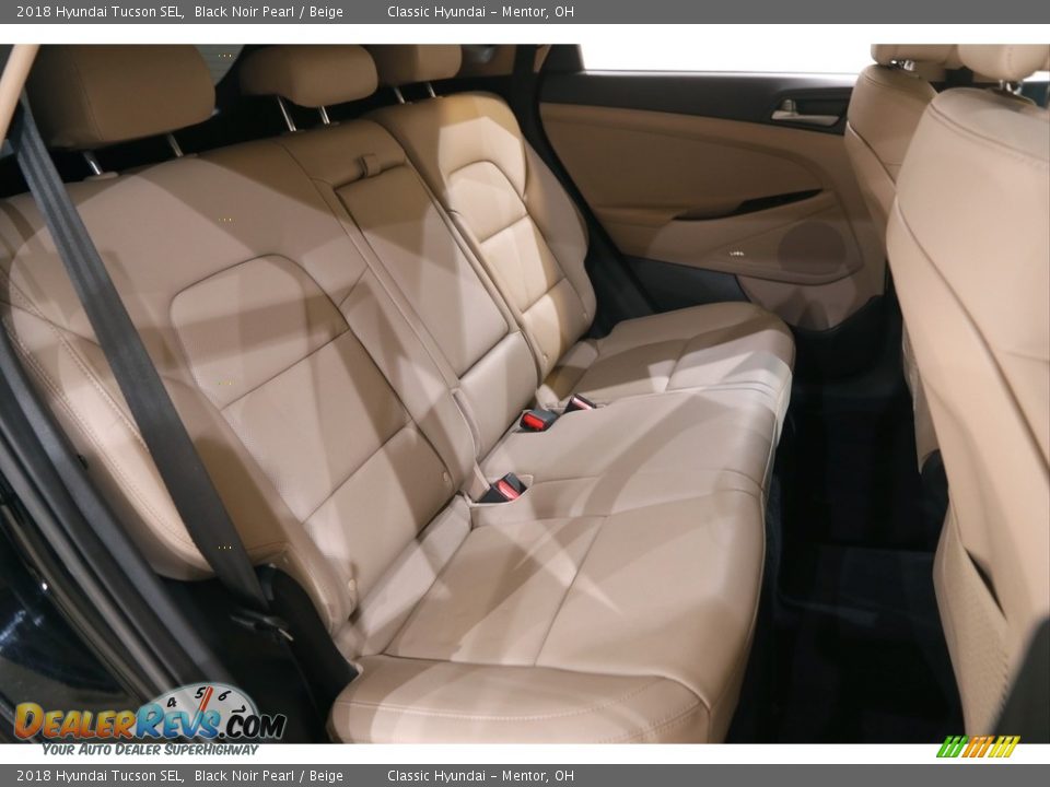 Rear Seat of 2018 Hyundai Tucson SEL Photo #17