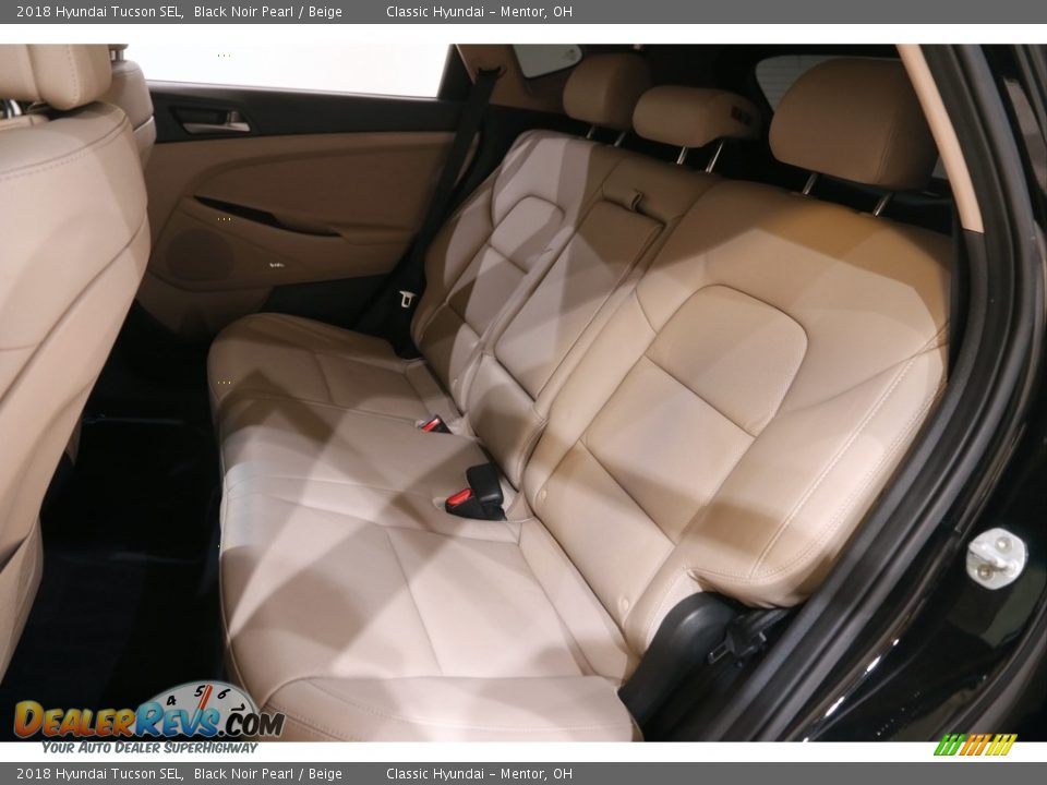 Rear Seat of 2018 Hyundai Tucson SEL Photo #18