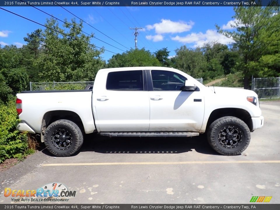 Custom Wheels of 2016 Toyota Tundra Limited CrewMax 4x4 Photo #4