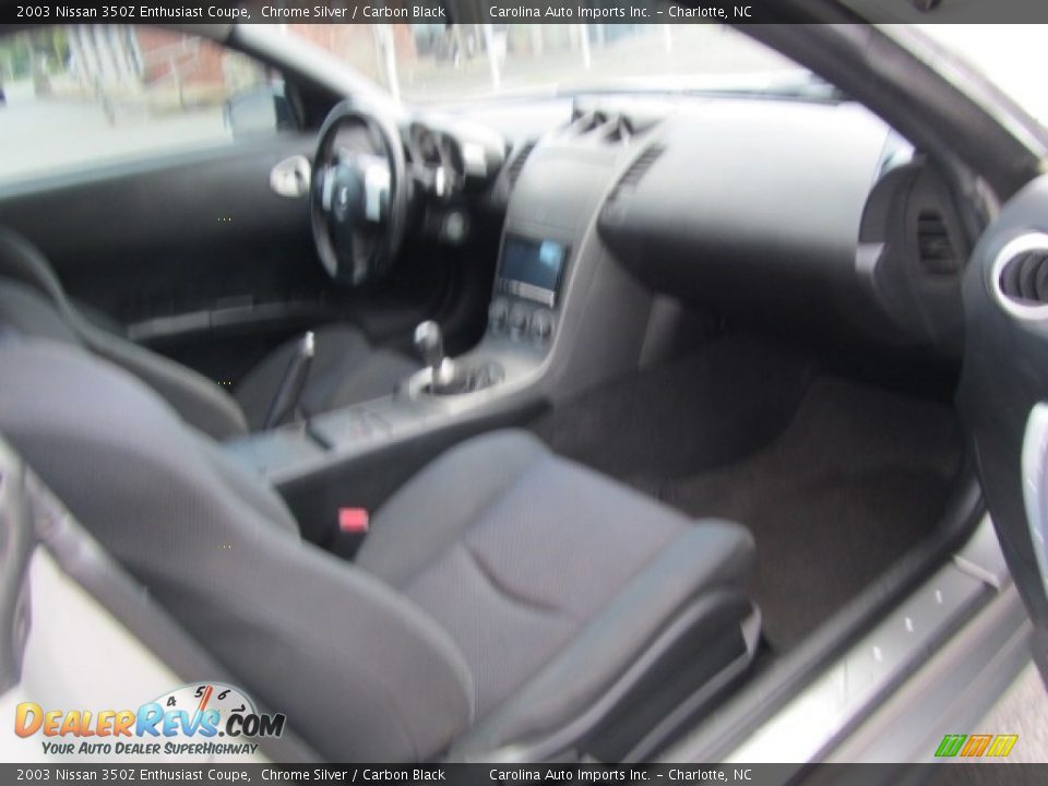 2003 Nissan 350Z Enthusiast Coupe Chrome Silver / Carbon Black Photo #17