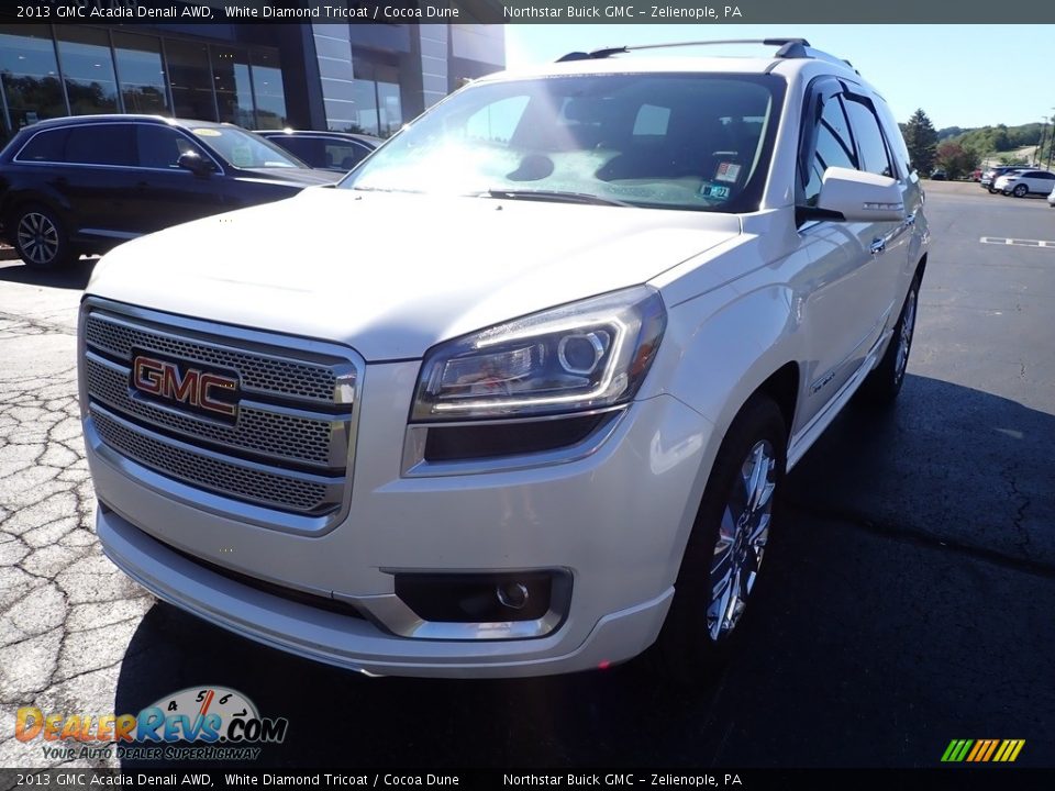 2013 GMC Acadia Denali AWD White Diamond Tricoat / Cocoa Dune Photo #12