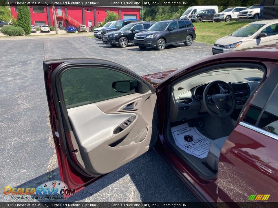 2016 Chevrolet Malibu LS Butte Red Metallic / Jet Black Photo #9