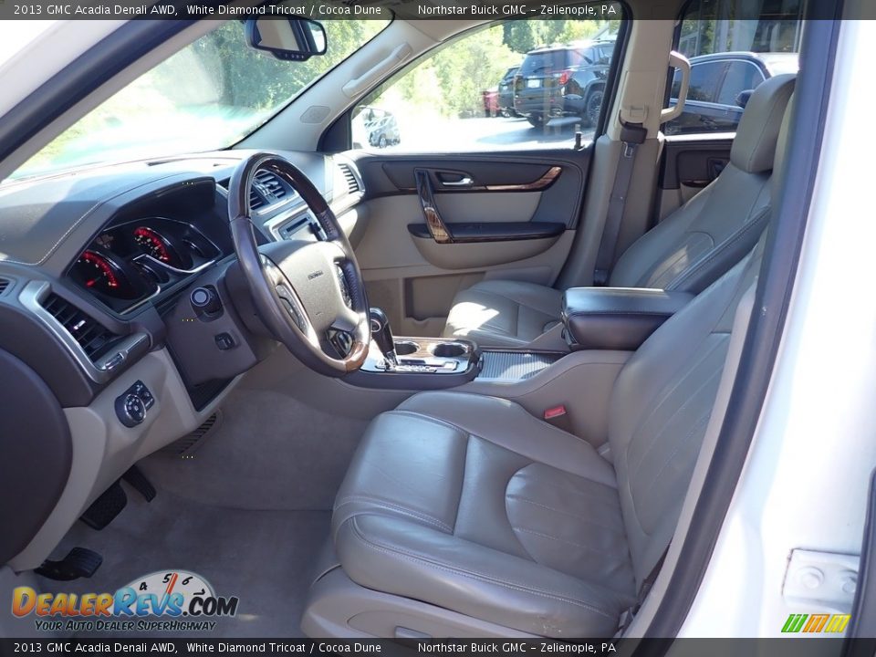 2013 GMC Acadia Denali AWD White Diamond Tricoat / Cocoa Dune Photo #23
