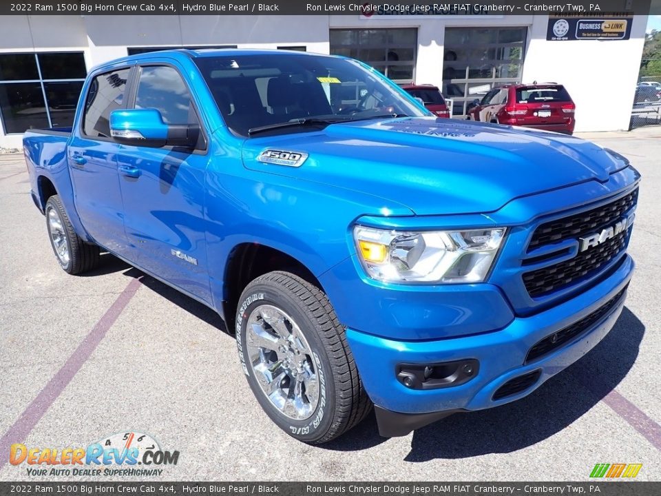 Front 3/4 View of 2022 Ram 1500 Big Horn Crew Cab 4x4 Photo #7