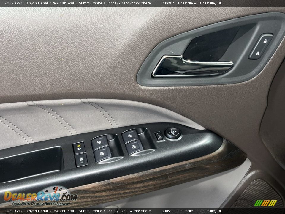 Door Panel of 2022 GMC Canyon Denali Crew Cab 4WD Photo #13