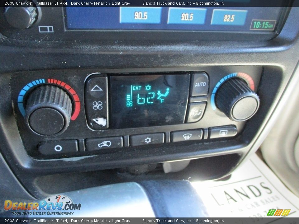Controls of 2008 Chevrolet TrailBlazer LT 4x4 Photo #17