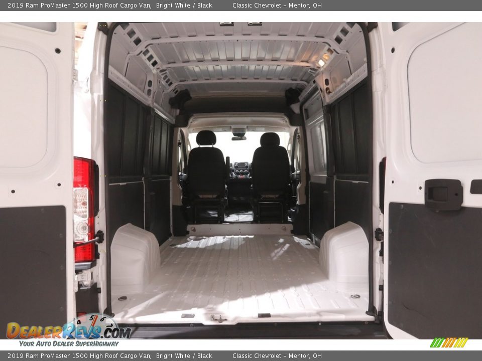 2019 Ram ProMaster 1500 High Roof Cargo Van Bright White / Black Photo #18