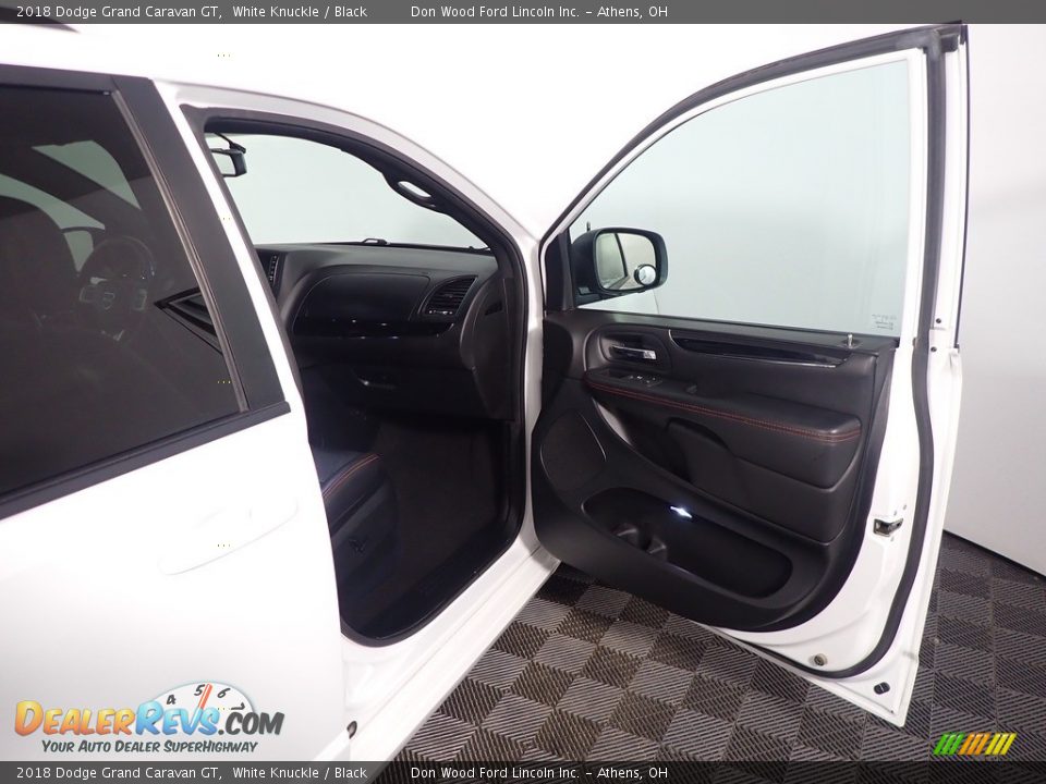 2018 Dodge Grand Caravan GT White Knuckle / Black Photo #36