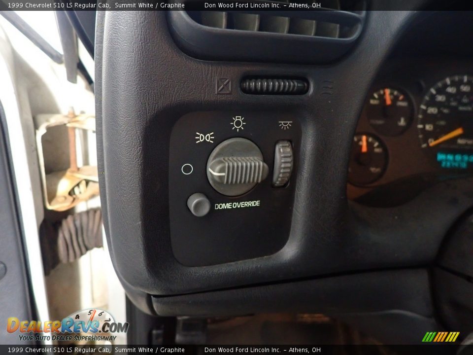 1999 Chevrolet S10 LS Regular Cab Summit White / Graphite Photo #21