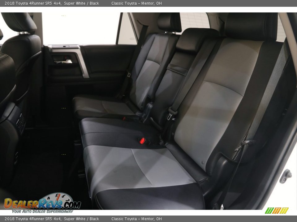 2018 Toyota 4Runner SR5 4x4 Super White / Black Photo #19