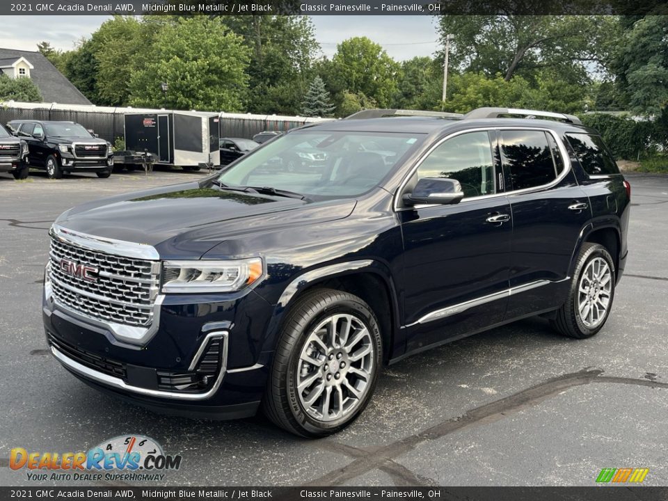 Front 3/4 View of 2021 GMC Acadia Denali AWD Photo #1