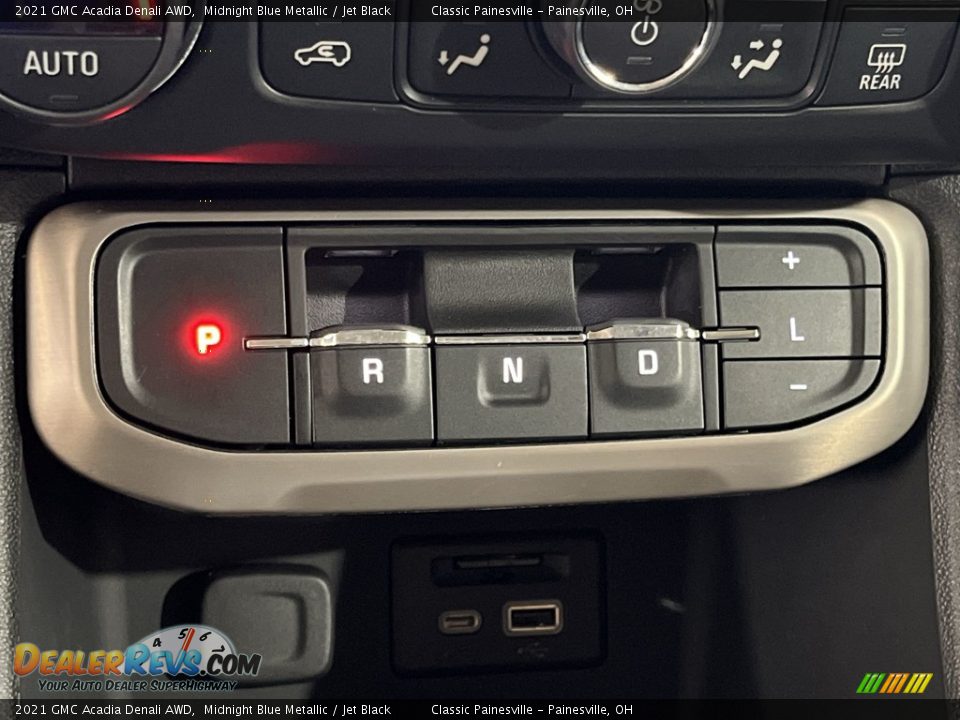 2021 GMC Acadia Denali AWD Shifter Photo #8