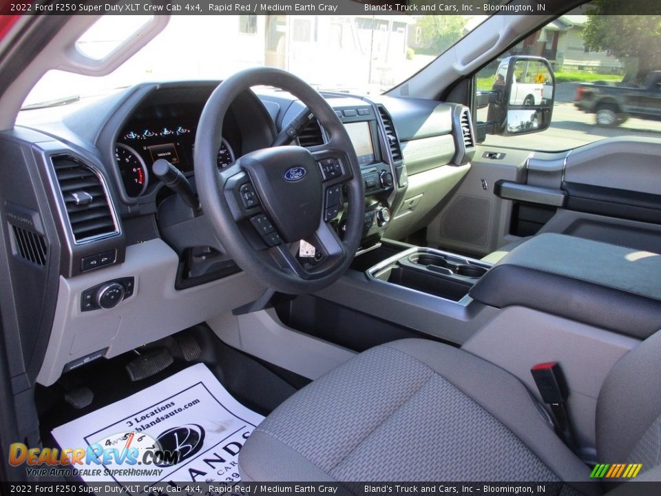 2022 Ford F250 Super Duty XLT Crew Cab 4x4 Rapid Red / Medium Earth Gray Photo #6