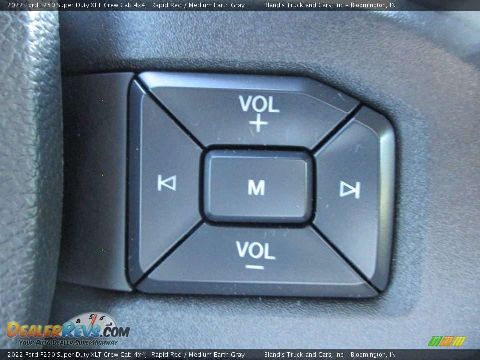 2022 Ford F250 Super Duty XLT Crew Cab 4x4 Rapid Red / Medium Earth Gray Photo #19