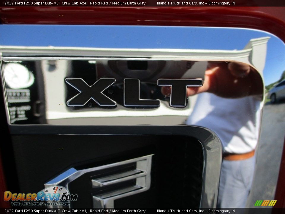 2022 Ford F250 Super Duty XLT Crew Cab 4x4 Rapid Red / Medium Earth Gray Photo #34