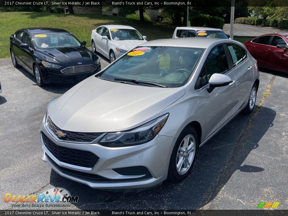 2017 Chevrolet Cruze LT Silver Ice Metallic / Jet Black Photo #2