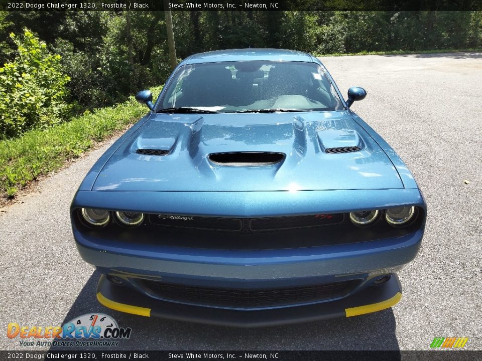 2022 Dodge Challenger 1320 Frostbite / Black Photo #3