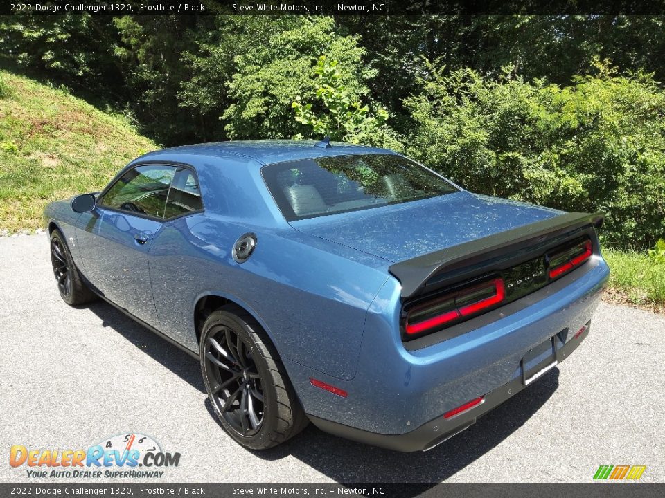 2022 Dodge Challenger 1320 Frostbite / Black Photo #8