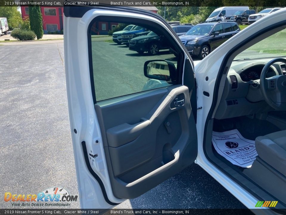 2019 Nissan Frontier S King Cab Glacier White / Steel Photo #8