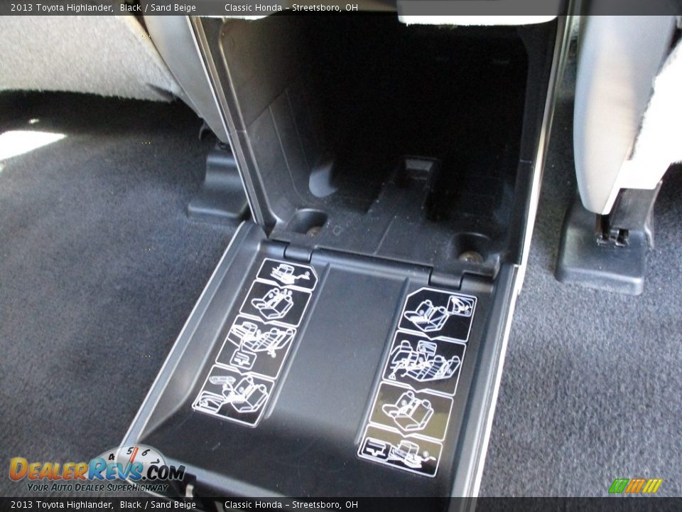 2013 Toyota Highlander Black / Sand Beige Photo #23